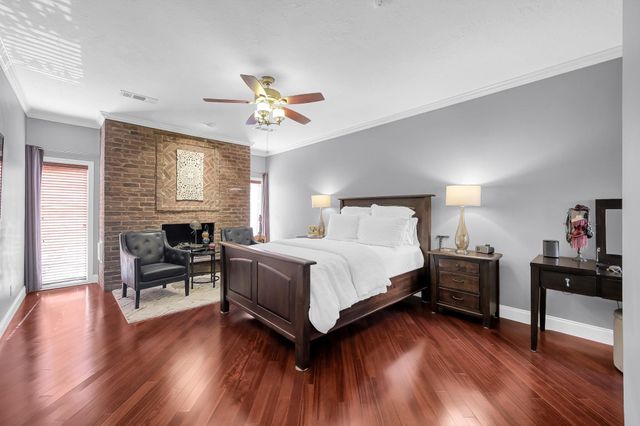 5450 John Dreaper Drive, Houston, TX 77056