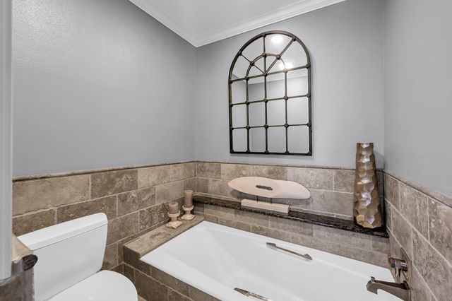 5450 John Dreaper Drive, Houston, TX 77056