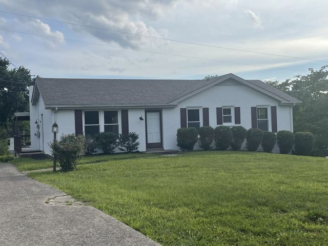 335 Hampshire Dr, Clarksville, TN 37043