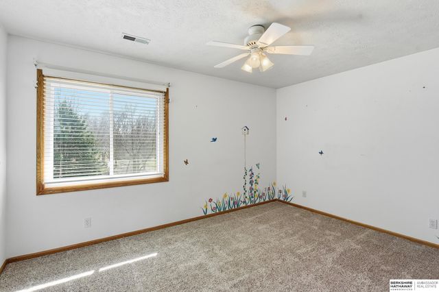 18205 Cedar Circle, Omaha, NE 68130