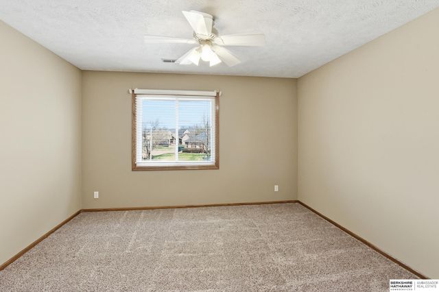 18205 Cedar Circle, Omaha, NE 68130