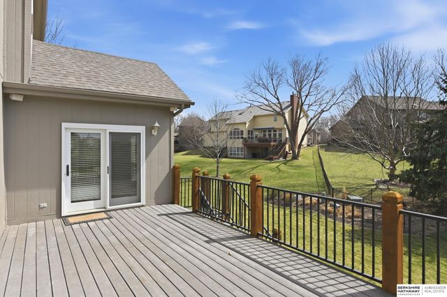 18205 Cedar Circle, Omaha, NE 68130