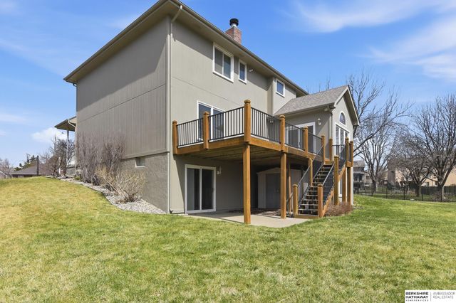 18205 Cedar Circle, Omaha, NE 68130