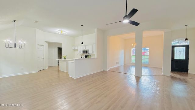 10570 Parker Cove, Olive Branch, MS 38654