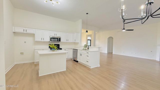 10570 Parker Cove, Olive Branch, MS 38654