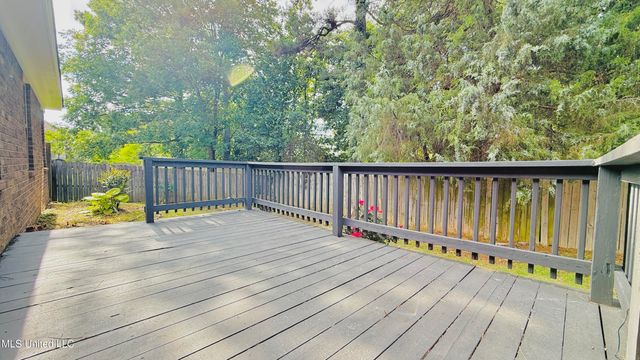 10570 Parker Cove, Olive Branch, MS 38654