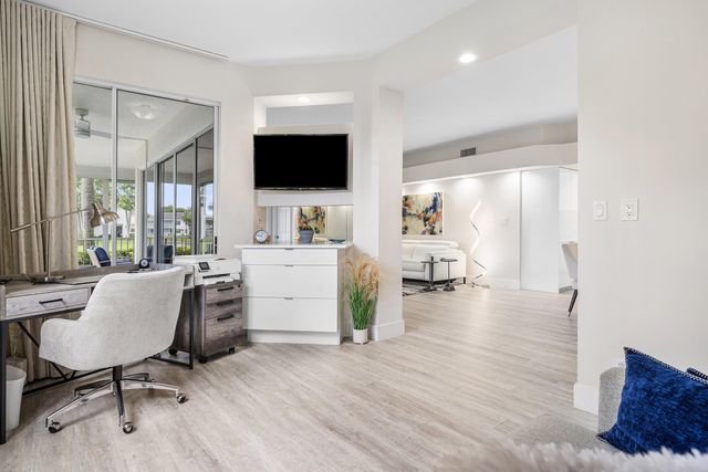 5064 Lake Catalina Drive A, Boca Raton, FL 33496