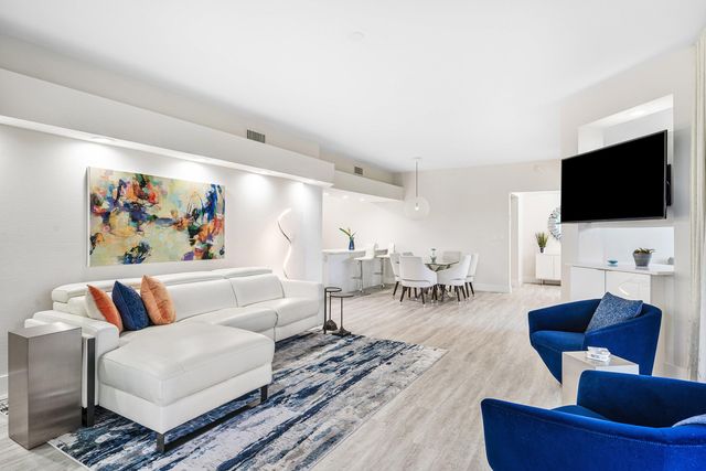 5064 Lake Catalina Drive A, Boca Raton, FL 33496