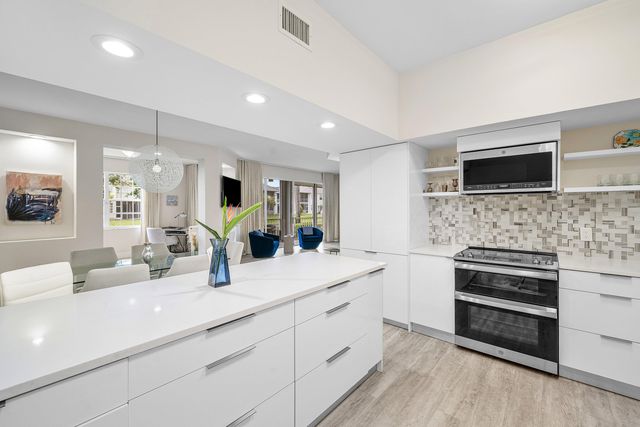 5064 Lake Catalina Drive A, Boca Raton, FL 33496