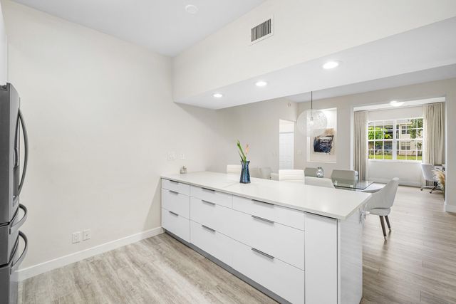 5064 Lake Catalina Drive A, Boca Raton, FL 33496