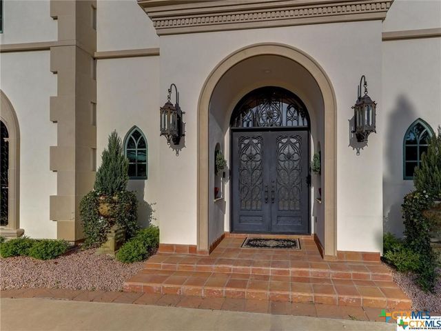 208 Creekridge Dr., Victoria, TX 77904