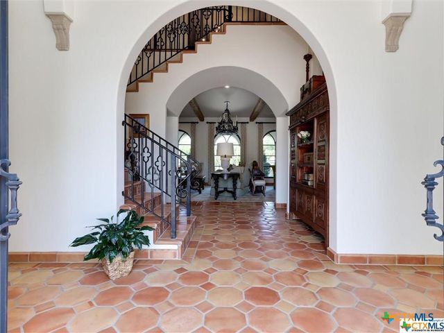 208 Creekridge Dr., Victoria, TX 77904