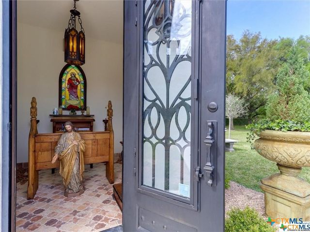 208 Creekridge Dr., Victoria, TX 77904