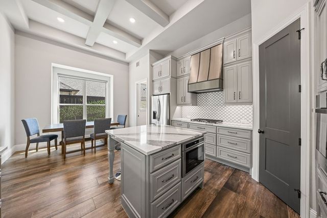 13924 E Riviera Drive, Fort Worth, TX 76028