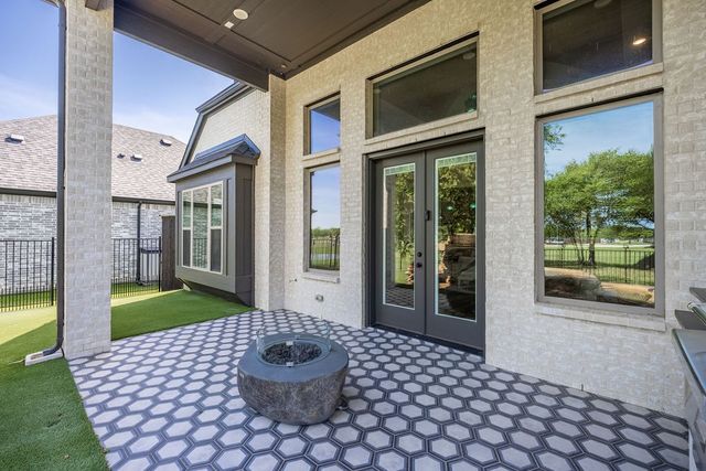 13924 E Riviera Drive, Fort Worth, TX 76028