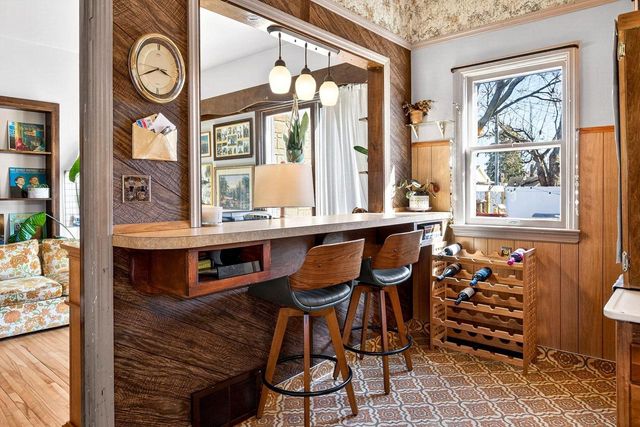 1108 N GILLETT STREET, Appleton, WI 54914