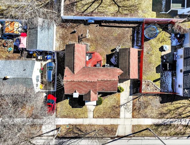 1108 N GILLETT STREET, Appleton, WI 54914