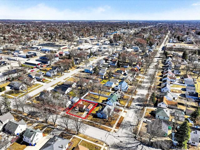 1108 N GILLETT STREET, Appleton, WI 54914