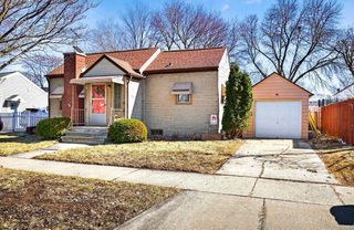 1108 N GILLETT STREET, Appleton, WI 54914