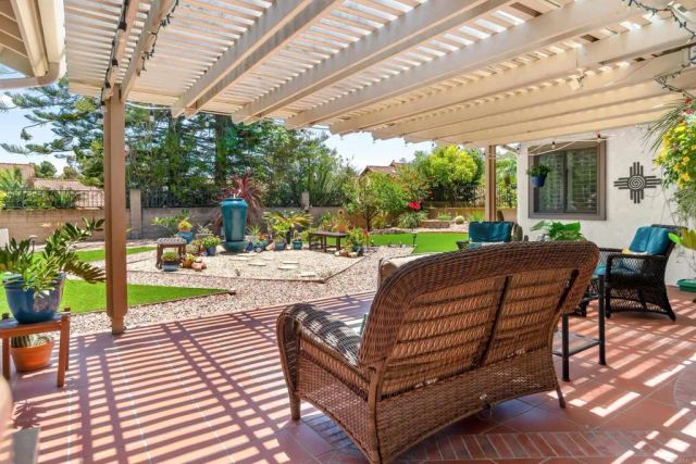 2587 Magellan Lane, Vista, CA 92081
