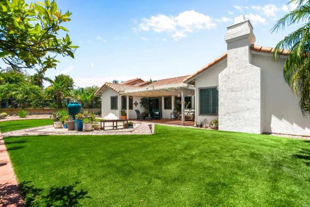 2587 Magellan Lane, Vista, CA 92081