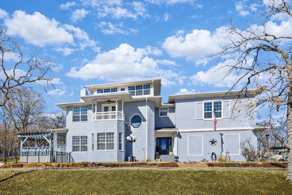 10325 E Fm 922, Tioga, TX 76271