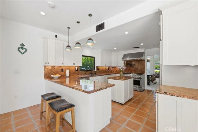 3728 Park Colony Court, Agoura Hills, CA 91301
