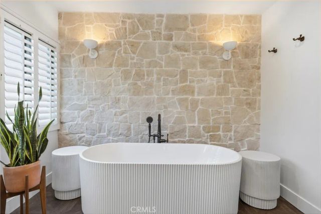3728 Park Colony Court, Agoura Hills, CA 91301