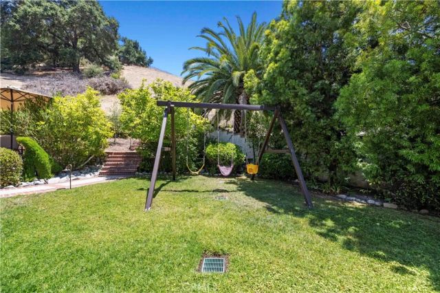 3728 Park Colony Court, Agoura Hills, CA 91301