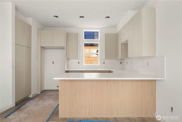 1138 A NW 57th Street, Seattle, WA 98107