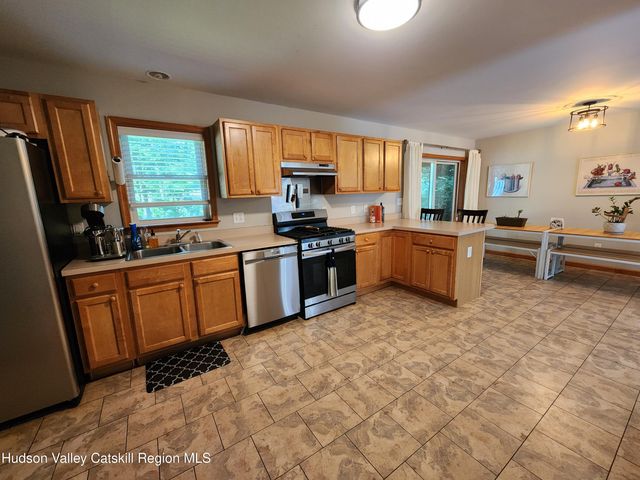 5 John Street, Rosendale, NY 12472