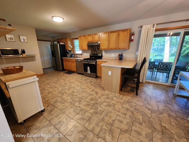 5 John Street, Rosendale, NY 12472