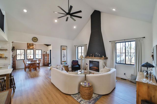 13792 Oakwood Drive, Baxter, MN 56425