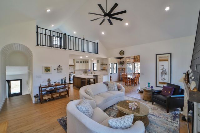 13792 Oakwood Drive, Baxter, MN 56425