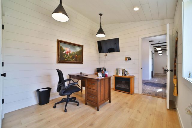 13792 Oakwood Drive, Baxter, MN 56425