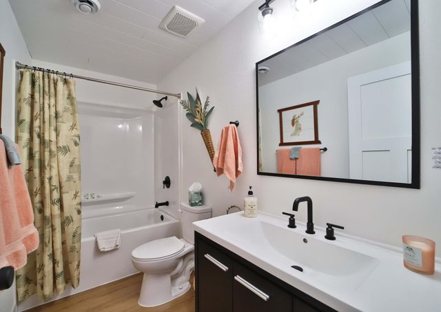 13792 Oakwood Drive, Baxter, MN 56425