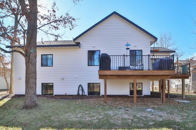 13792 Oakwood Drive, Baxter, MN 56425