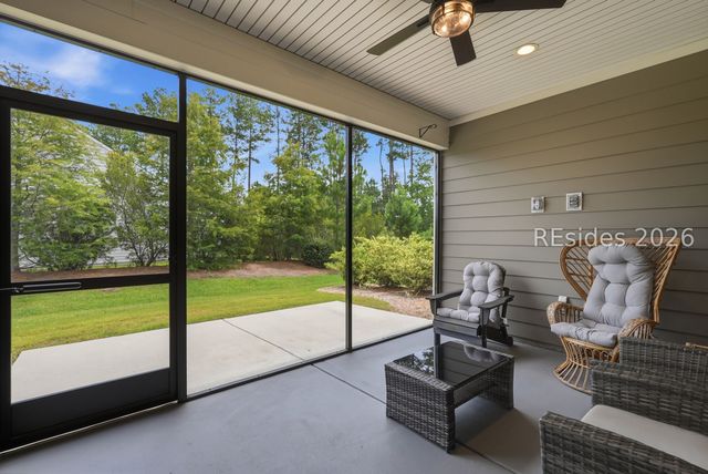 706 Turnberry Woods Dr, Bluffton, SC 29909