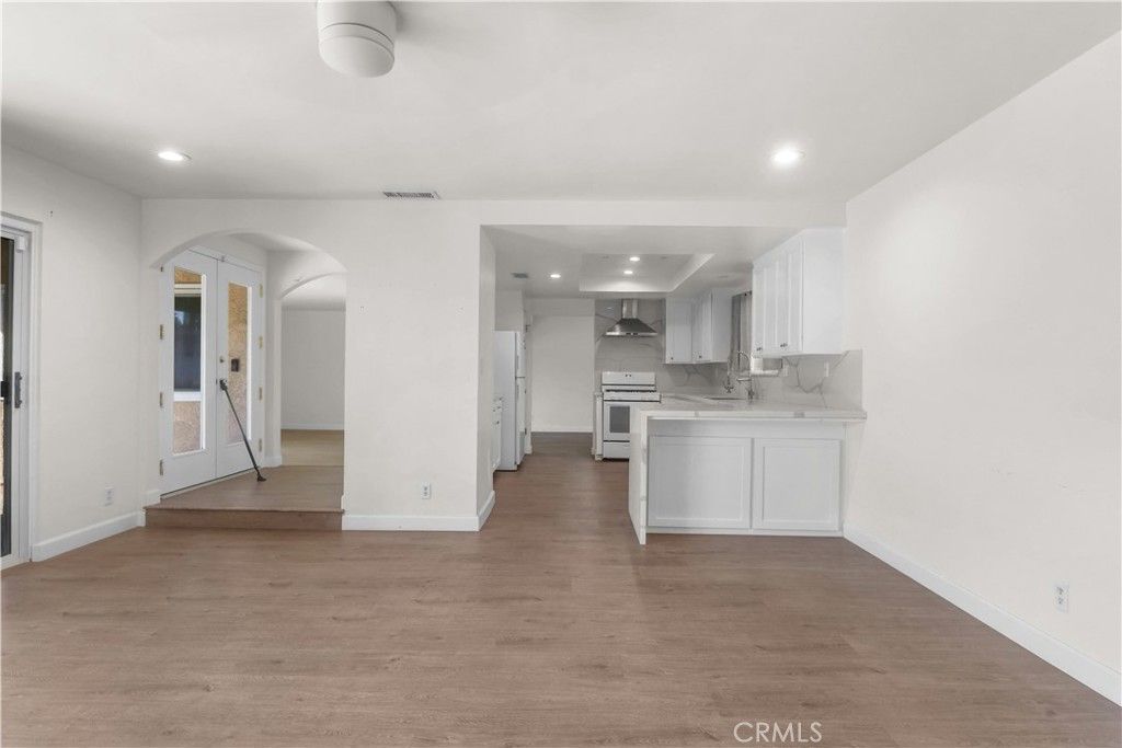 10829 Firmona Avenue, Inglewood, CA 90304 — photo 4
