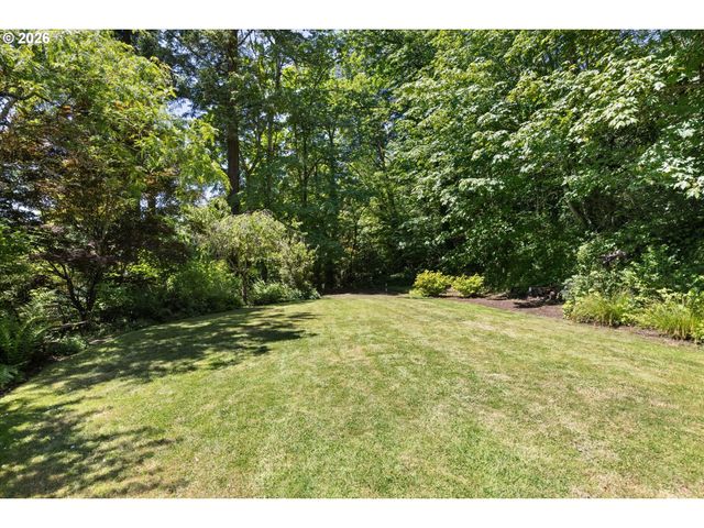 4633 Sw HILLSIDE Dr, Portland, OR 97221