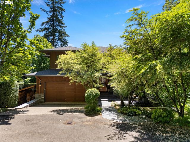 4633 Sw HILLSIDE Dr, Portland, OR 97221