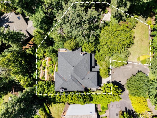 4633 Sw HILLSIDE Dr, Portland, OR 97221
