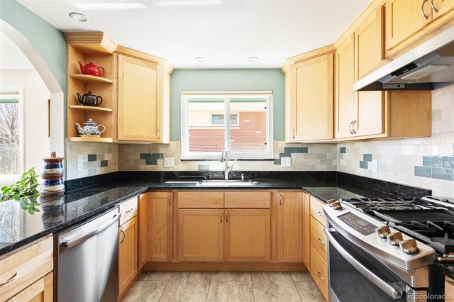 660 Cody Street, Lakewood, CO 80215