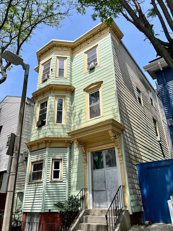 74 Trenton St, Boston, MA 02128