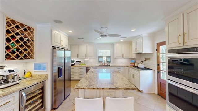 137 Batre Lane, Mobile, AL 36608