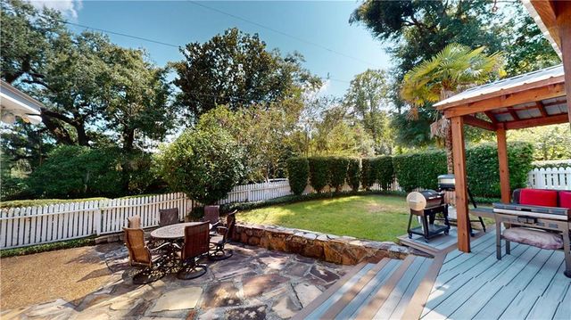 137 Batre Lane, Mobile, AL 36608