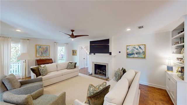 137 Batre Lane, Mobile, AL 36608