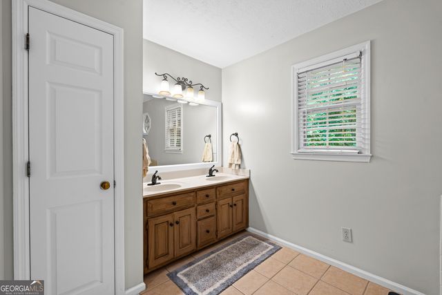 129 Lismore Drive, Lagrange, GA 30240