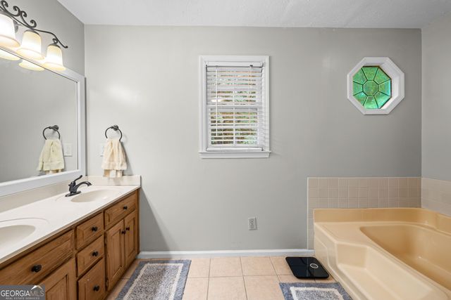 129 Lismore Drive, Lagrange, GA 30240
