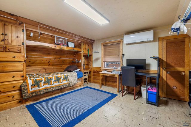 705 HARTER DR, Rapid City, SD 57702